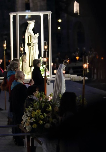 Pożegnalna procesja maryjna