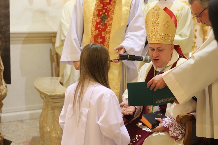 Konsekracja dziewic w bazylice w Hałcnowie