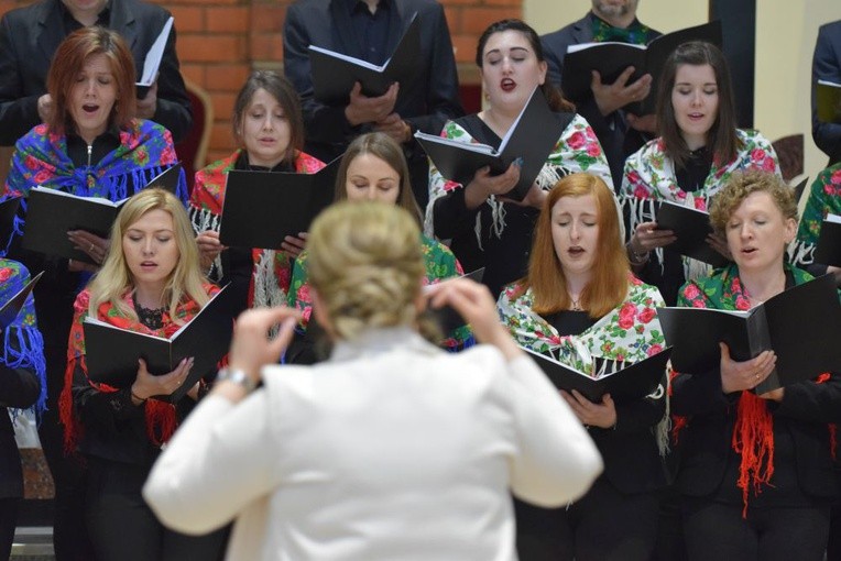 Koncert chórów z okazji Dni Papieskich