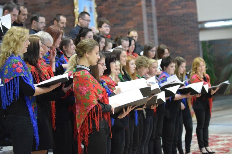 Koncert chórów z okazji Dni Papieskich