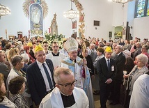 – Przychodzimy do Ciebie, Maryjo, abyś Ty wzięła nasze sprawy w swoje ręce – modlił się metropolita warszawski.