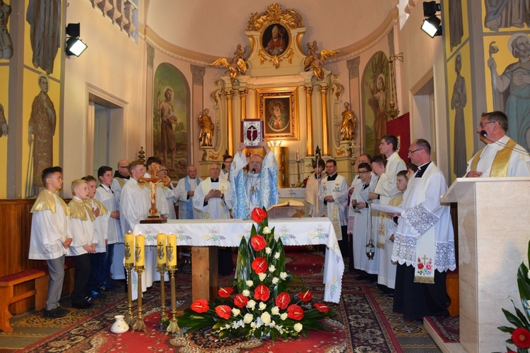 Powitanie ikony MB Częstochowskiej w Grabowie