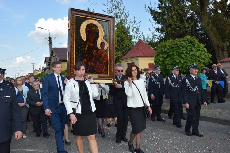 Powitanie ikony MB Częstochowskiej w Grabowie