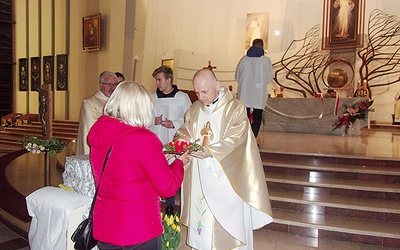 W tym roku podczas czuwania w Łagiewnikach Pasterce przewodniczył i słowo Boże wygłosił ks. Paweł Staniszewski.