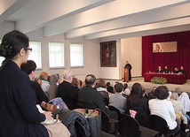 Sympozjum odbyło się w auli WSD w Łowiczu.