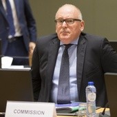 Timmermans: Większość państw UE za dalszymi pracami KE ws. Polski