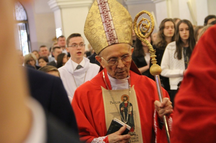 Bierzmowanie w kościele św. Jakuba w Tuchowie