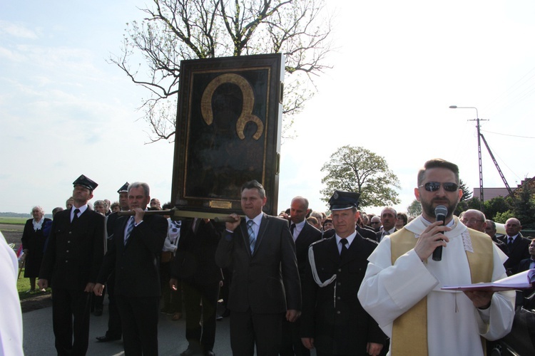 Powitanie ikony MB Częstochowskiej w Błoniu