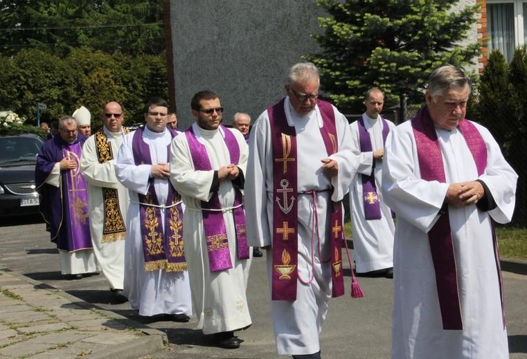 Pogrzeb śp. ks. Wiktora Pielesza