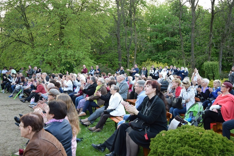 Festiwal Pieśni Maryjnej w Szymanowie