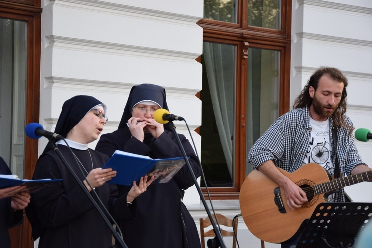 Festiwal Pieśni Maryjnej w Szymanowie