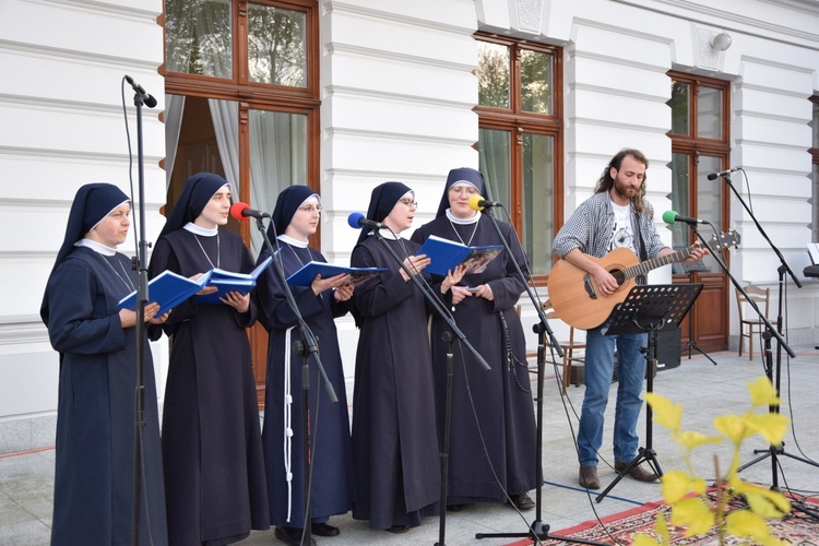 Festiwal Pieśni Maryjnej w Szymanowie