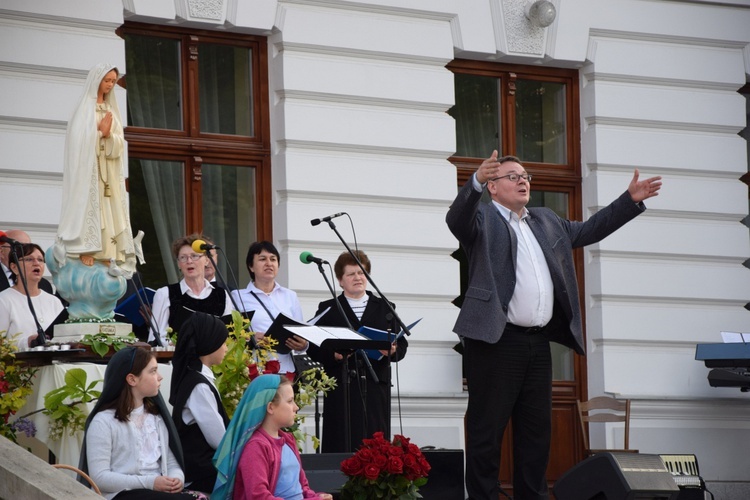 Festiwal Pieśni Maryjnej w Szymanowie