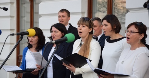 Festiwal Pieśni Maryjnej w Szymanowie