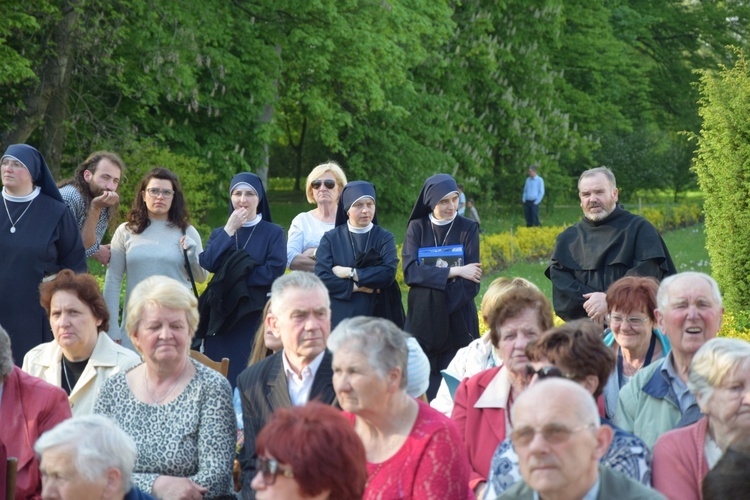 Festiwal Pieśni Maryjnej w Szymanowie