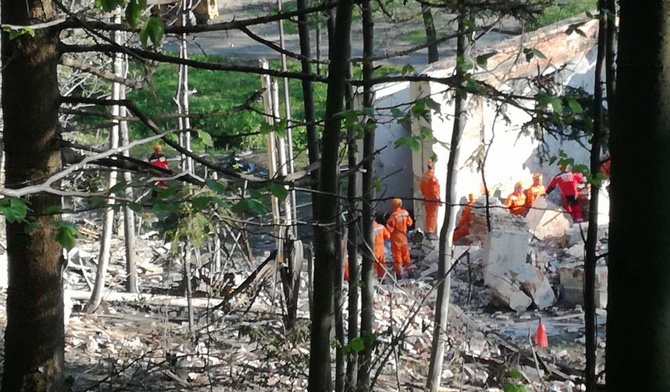 W miejscu wybuchu doszczętnie został zniszczony budynek.
