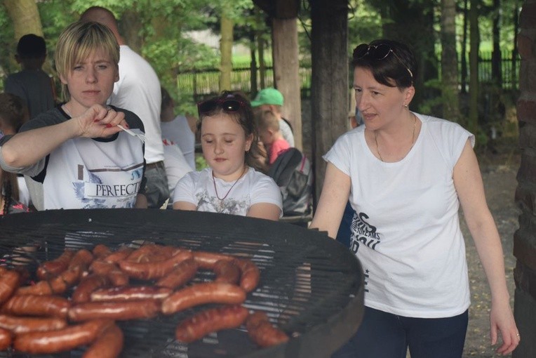 Pielgrzymka dzieci pierwszokomunijnych do Wambierzyc.