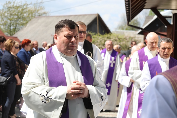 Pogrzeb śp. ks. kan. Borysa Kroczka na Trzycatku