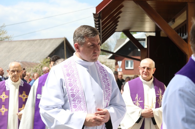 Pogrzeb śp. ks. kan. Borysa Kroczka na Trzycatku