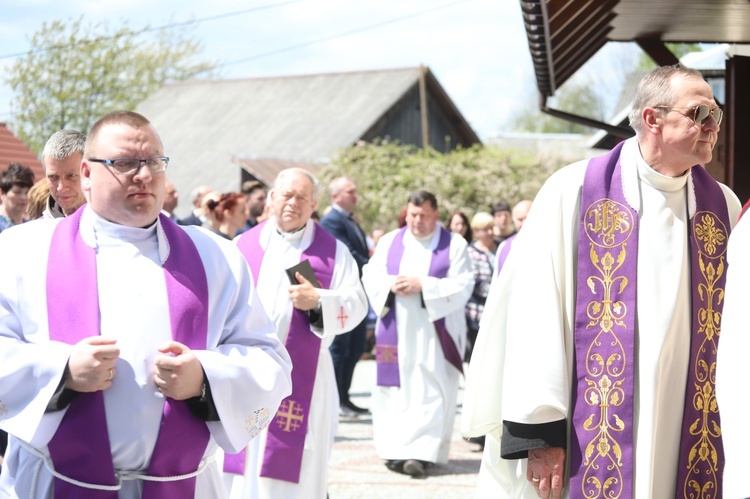 Pogrzeb śp. ks. kan. Borysa Kroczka na Trzycatku