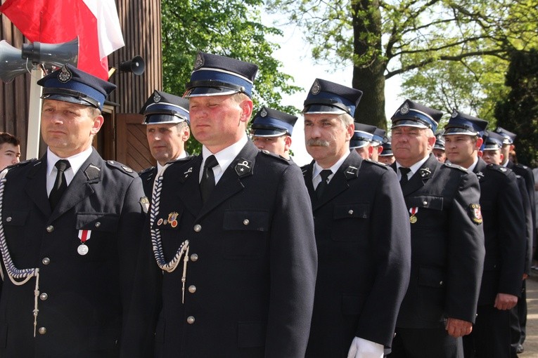 Powitanie ikony MB Częstochowskiej w Leźnicy Małej