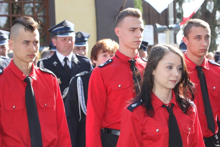 Powitanie ikony MB Częstochowskiej w Leźnicy Małej