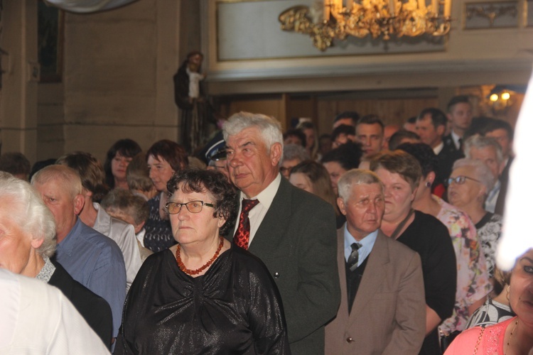 Powitanie ikony MB Częstochowskiej w Leźnicy Małej