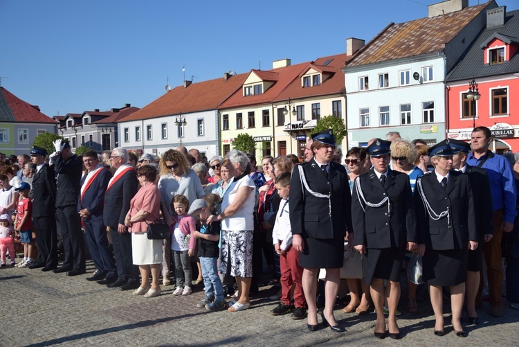 Powitanie ikony MB Częstochowskiej w parafii św. Andrzeja Apostoła w Łęczycy