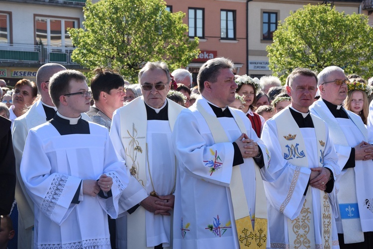 Powitanie ikony MB Częstochowskiej w parafii św. Andrzeja Apostoła w Łęczycy