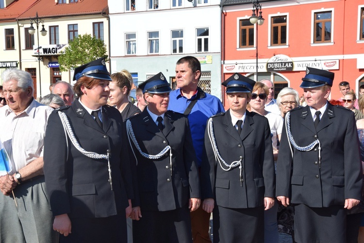 Powitanie ikony MB Częstochowskiej w parafii św. Andrzeja Apostoła w Łęczycy