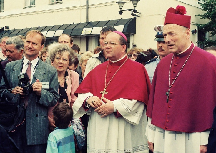 Nawiedzenie figury MB Fatimskiej w Płocku w 1996 r.