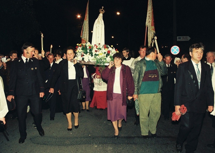 Nawiedzenie figury MB Fatimskiej w Płocku w 1996 r.