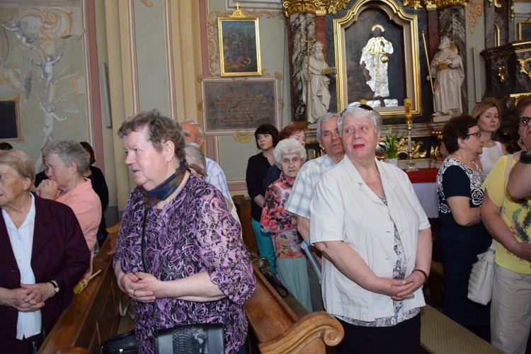 Powitanie ikony MB Częstochowskiej w parafii Niepokalanego Poczęcia NMP w Łęczycy