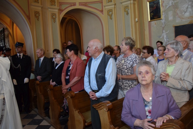 Powitanie ikony MB Częstochowskiej w parafii Niepokalanego Poczęcia NMP w Łęczycy