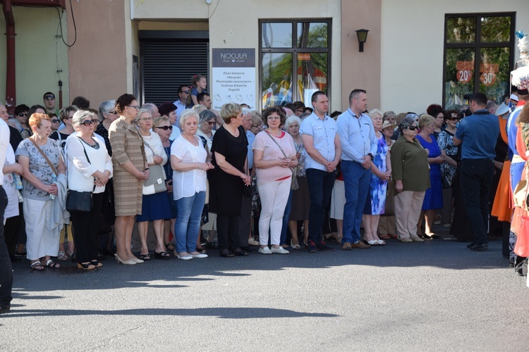 Powitanie ikony MB Częstochowskiej w parafii Niepokalanego Poczęcia NMP w Łęczycy