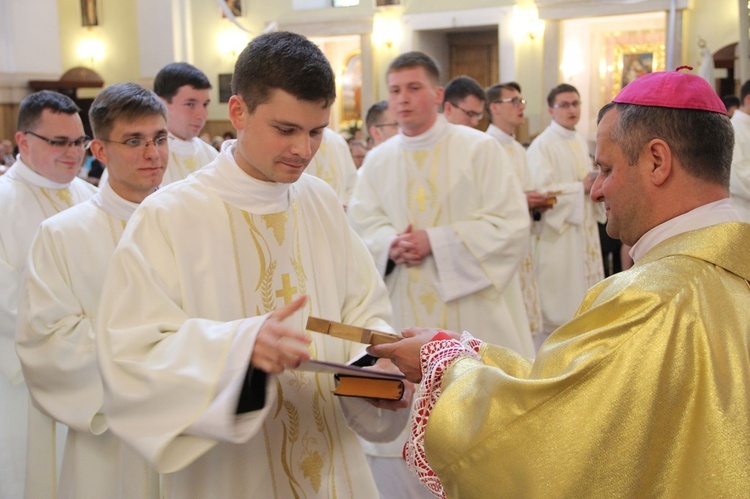 Święcenia diakonatu w Dąbrowie Tarnowskiej