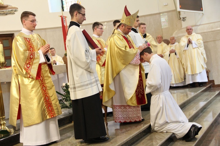 Święcenia diakonatu w Dąbrowie Tarnowskiej