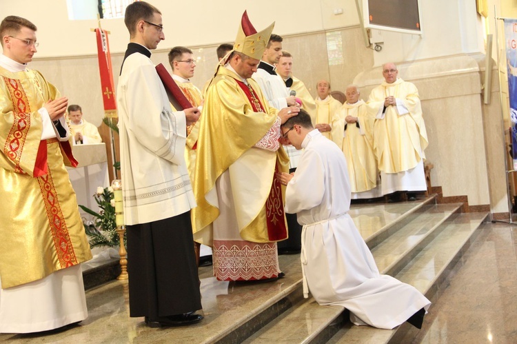 Święcenia diakonatu w Dąbrowie Tarnowskiej