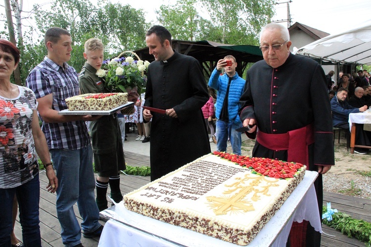 Jubileusze kapłańskie i... wymodlone sanktuarium