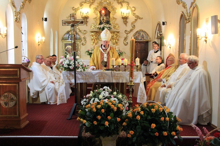 Jubileusze kapłańskie i... wymodlone sanktuarium