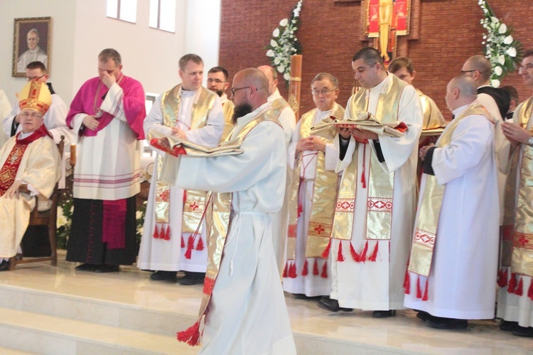 Święcenia prezbiteratu u franciszkanów w Ostródzie