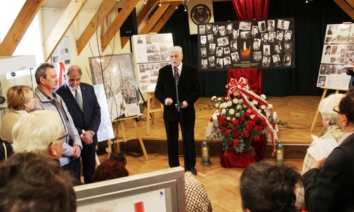 Wystawę z zainteresowaniem oglądali mieszkańcy Żywiecczyzny