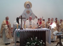 Eucharystii w nowej kaplicy Ognisk Światła i Miłości przewodniczył abp Stanisław Budzik