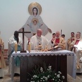 Eucharystii w nowej kaplicy Ognisk Światła i Miłości przewodniczył abp Stanisław Budzik