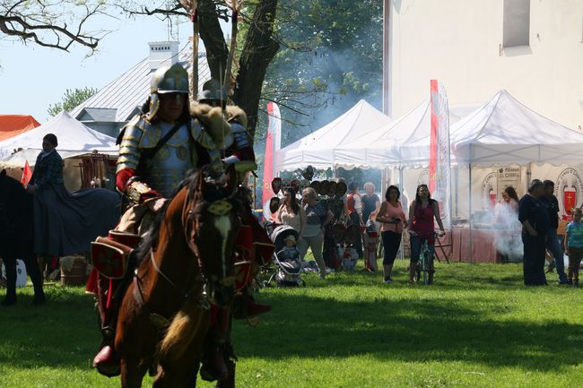 Historyczna majówka w Zawieprzycach