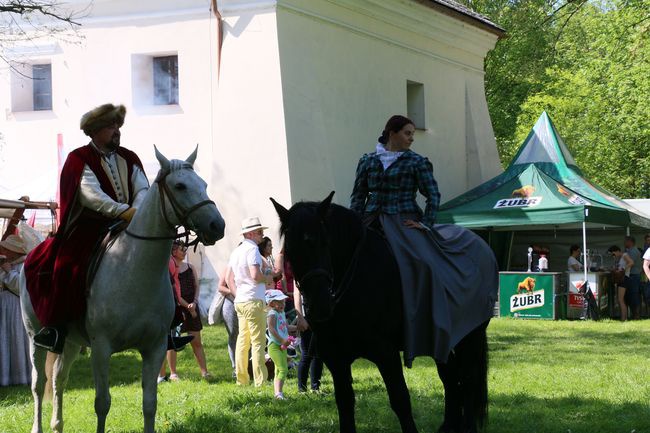 Historyczna majówka w Zawieprzycach