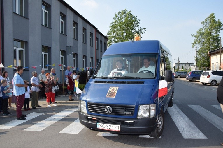 Powitanie ikony MB Częstochowskiej w Leśmierzu