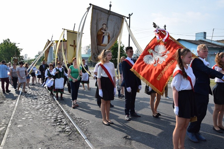 Powitanie ikony MB Częstochowskiej w Leśmierzu
