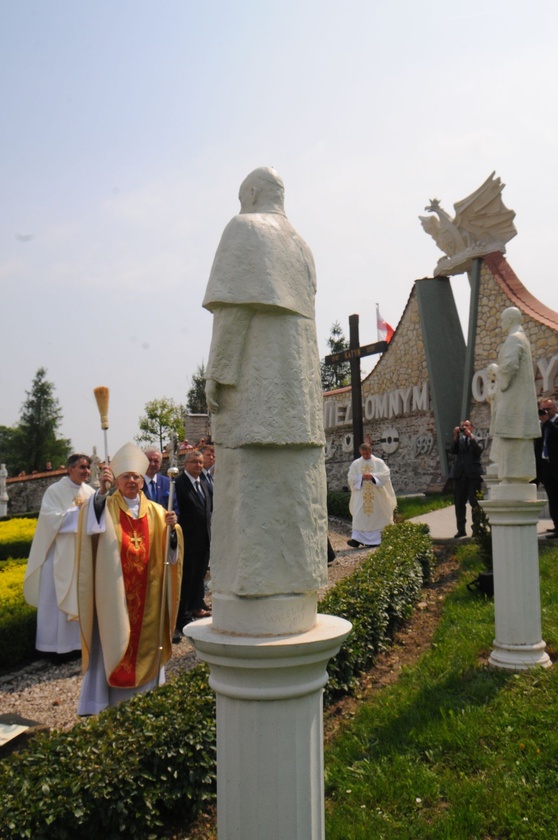 Uroczystości religijne i patriotyczne w Morawicy