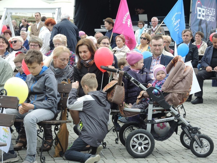 5. Chrześcijański Marsz dla Życia i Rodziny w Cieszynie cz. 1